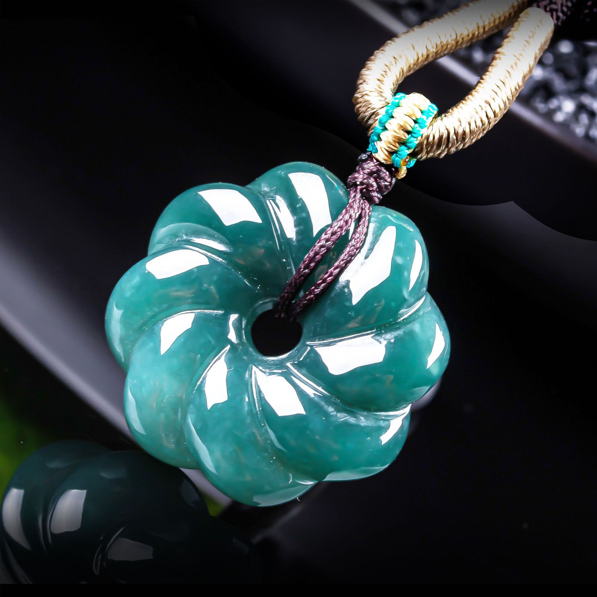 Jewelry Making With Stones - Collana con Pendente a Fiore in