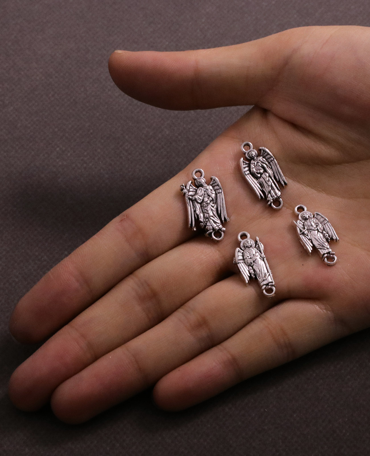 4 pezzi La medaglia dell'Arcan - Jewelry Making Michaels recensione e prezzo