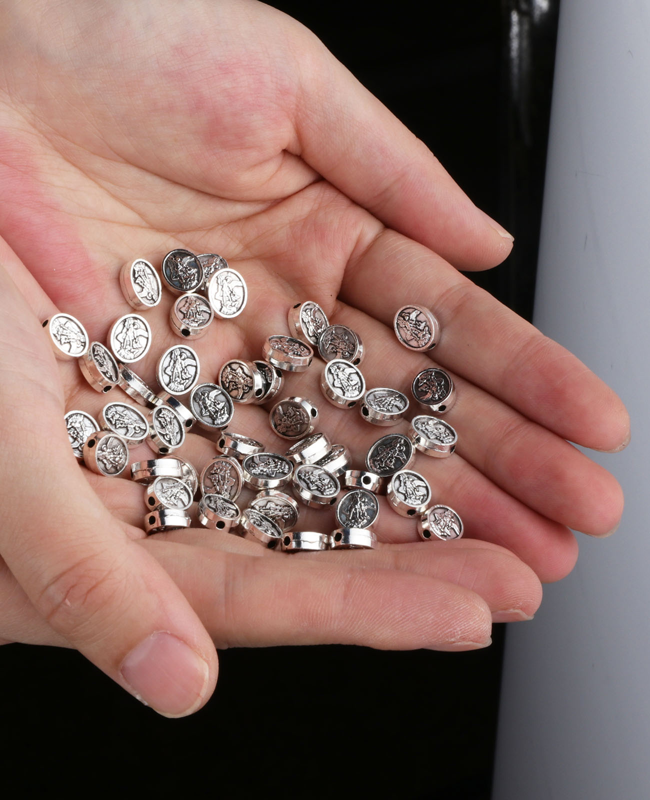 10 pezzi St. Michael Crociato  - Jewelry Making Michaels recensione e prezzo