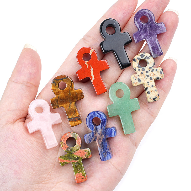 Ciondolo Ankh in Cristallo di  - Jewelry Making Michaels recensione e prezzo