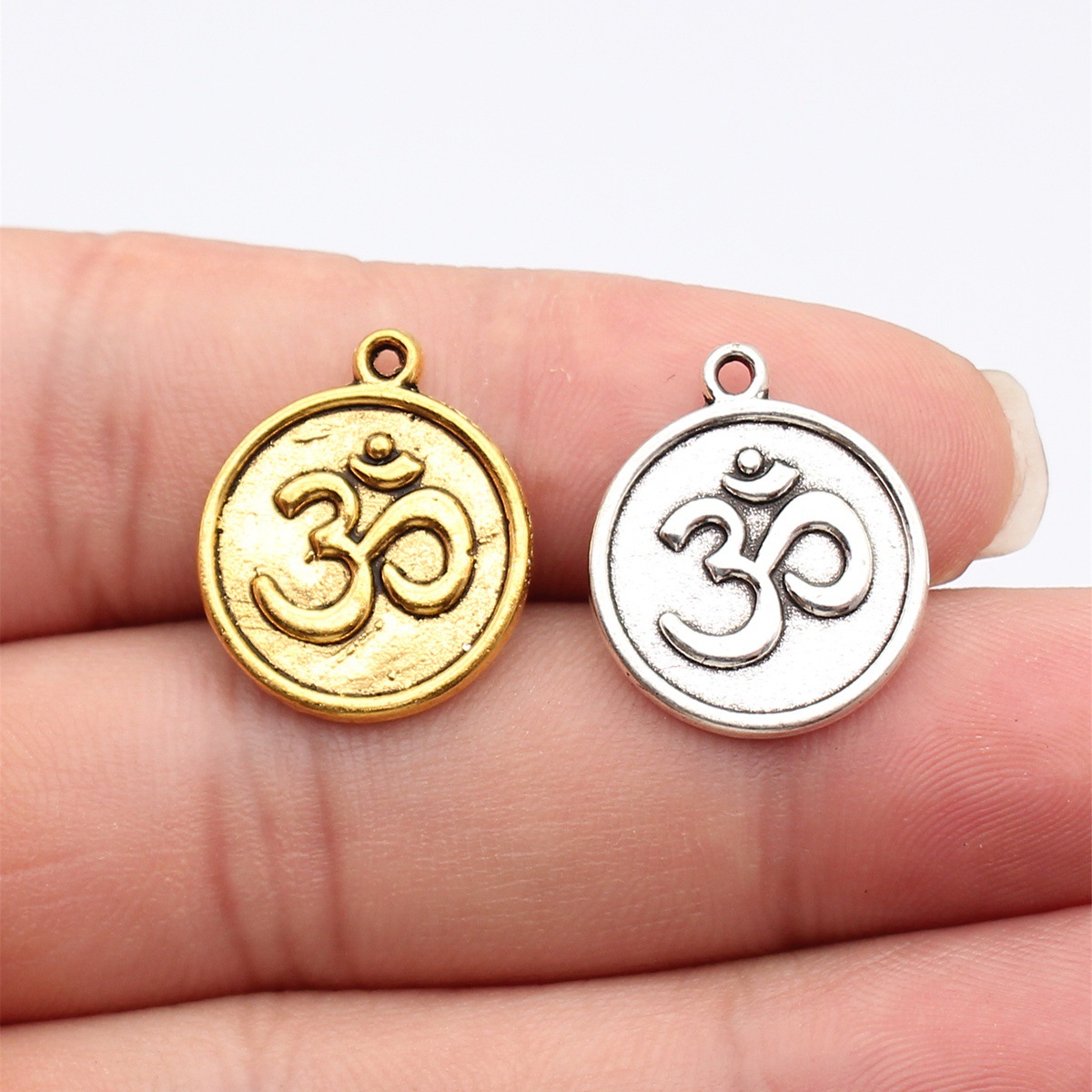 Ciondolo con simbolo Om Yoga p - Jewelry Making The Well recensione e prezzo
